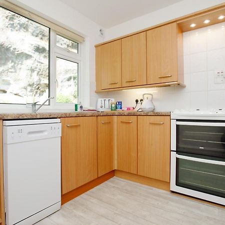 Harbour Apartment At 6 Dolphin Court With Parking Brixham Exteriér fotografie